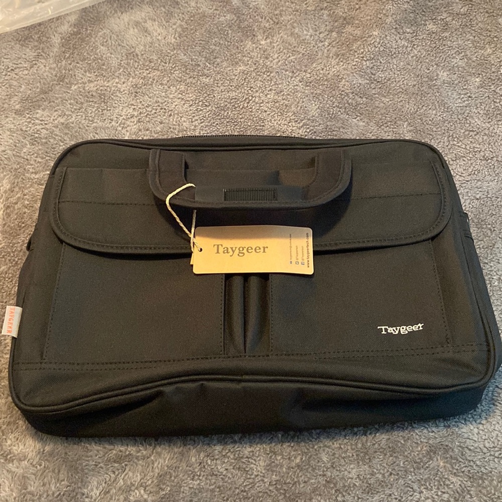 Taygeer LOGO 15.6” Laptop Bag